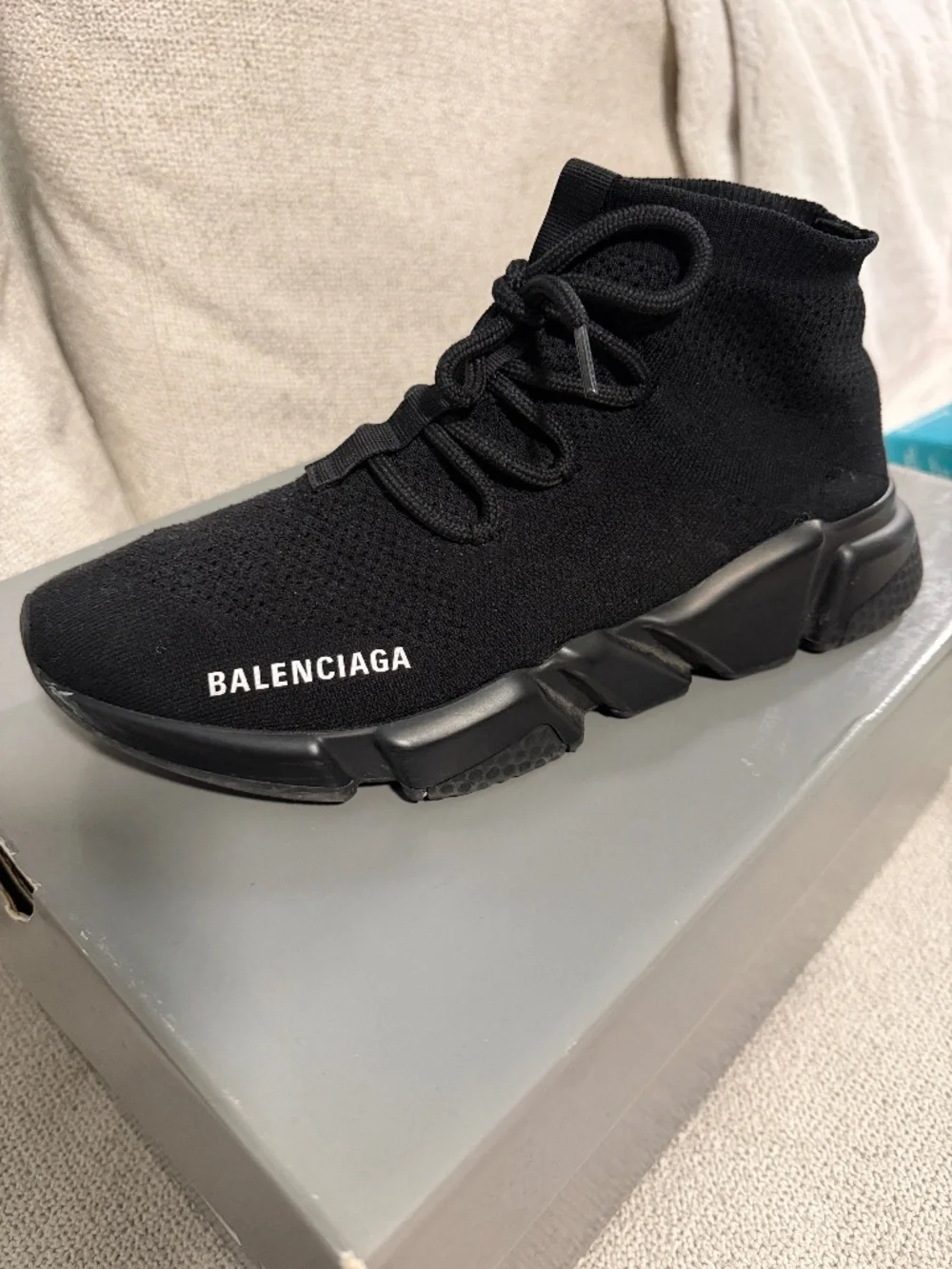 Authentic Balenciaga speed lace up